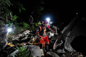 BIB: 
                            <button type="button" onclick="openModal(18615005)" class="btn btn-primary btn-sm float-right btn-popup" data-toggle="modal" data-target=".modal-high-quality">
                        <i class="fas fa-shopping-cart"></i> Add to Cart
                    </button>
                                            <button type="button" onclick="isThisMe(18615005, true)" class="btn btn-success btn-sm float-right btn-popup btn-isme hidden" data-toggle="tooltip" data-placement="bottom" title="นี่คือรูปของคุณใช่ไหม คลิกที่นี่เพื่อเอาเข้าอัลบั้ม">
                        <i class="fas fa-plus"></i> Add to album
                    </button>
                    <button type="button" onclick="isThisMe(18615005, false)" class="btn btn-warning btn-sm float-right btn-popup btn-isnotme hidden">
                        <i class="fas fa-ban"></i> Remove from album
                    </button>